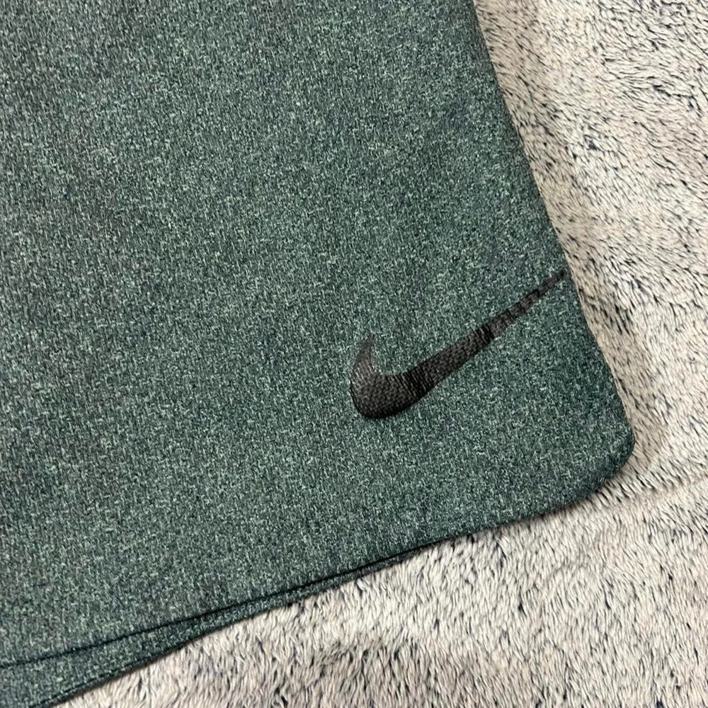 Nike Dri-Fit Green Athletic Shorts Mens Small